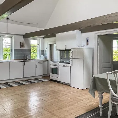 2 Bedroom Gorgeous In Holiday home Allinge-Sandvig
