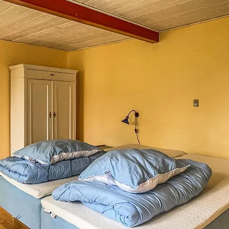 2 Bedroom Gorgeous In Allinge-Sandvig
