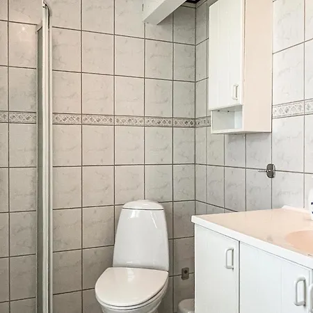 2 Bedroom Gorgeous In *