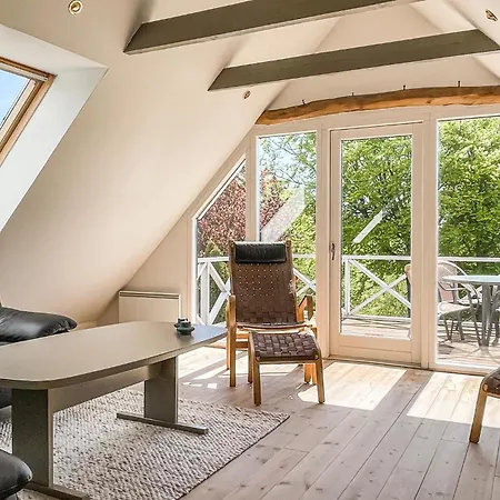 2 Bedroom Gorgeous In *