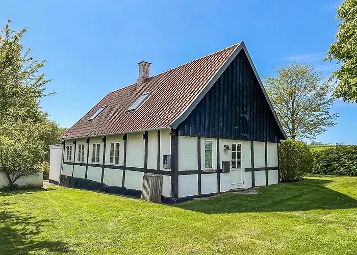 2 Bedroom Gorgeous In