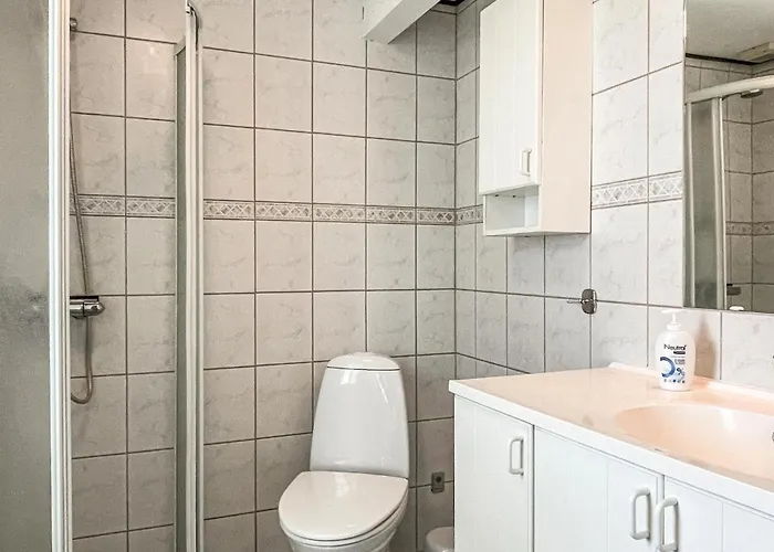 2 Bedroom Gorgeous In *