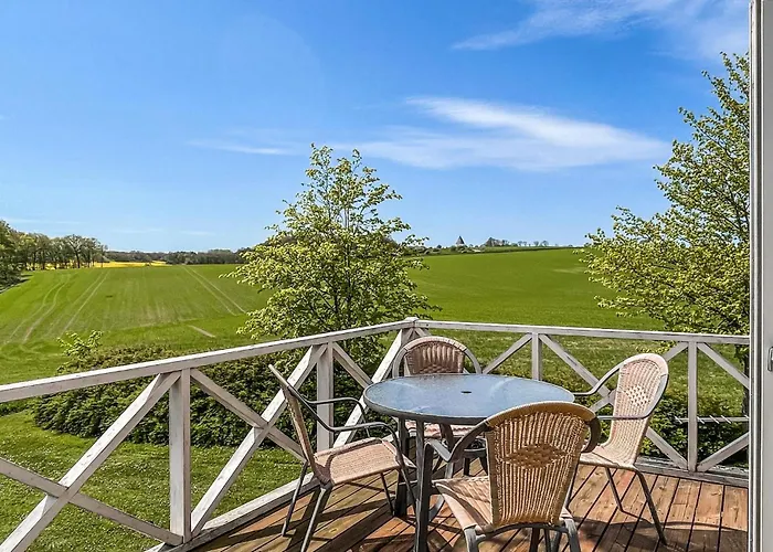 2 Bedroom Gorgeous In * Allinge-Sandvig
